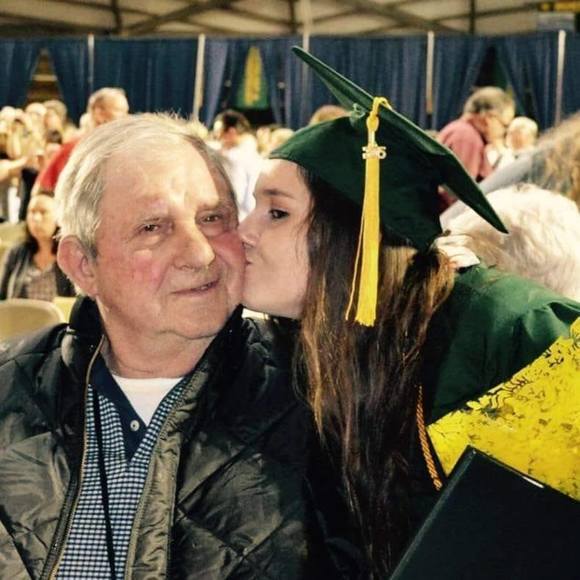 Meet your Posher, Michelle - Picture 1 of 1